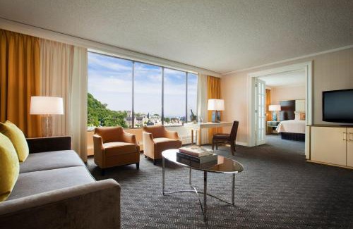 Downtown Montreal Hotel | Omni Mont-Royal Hotel