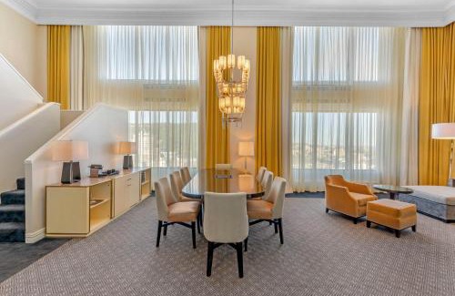 Downtown Montreal Hotel | Omni Mont-Royal Hotel