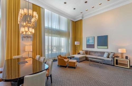Downtown Montreal Hotel | Omni Mont-Royal Hotel