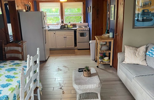 York Beach House | "On Beach Time" Beach Cottage -7 Night Stay for prime months of Jun, Jul & Aug