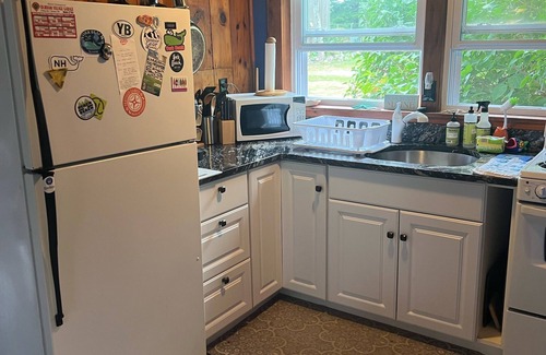 York Beach House | "On Beach Time" Beach Cottage -7 Night Stay for prime months of Jun, Jul & Aug