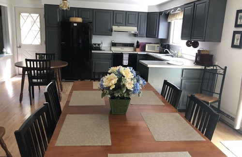 Town of Owasco House | ON LAKE: Private Beach, Central Air, Kayaks, Sunsets,Boat Dock & Clean Swimming!