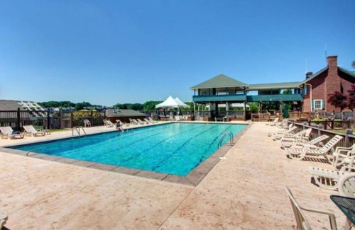 North Shore Condo | ON LAKE TIME: Lakefront Condo with Beautiful Views of Smith Mountain Lake
