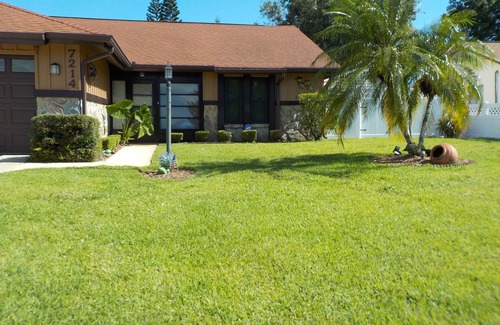 Windsor Mill House | On quiet cul de sac, black bass fishing,. Gulf and golf nearby.