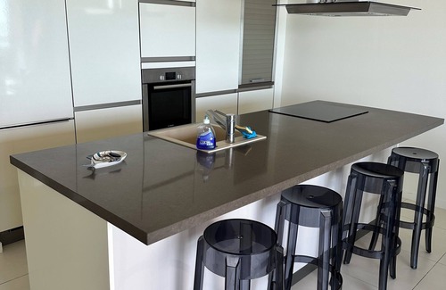 Palavas-les-Flots Apartment | On the beach, 5 * apartment of 75m2, air conditioning, WiFi and terrace of 25 m2!