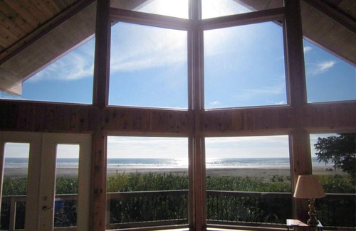 Moclips House | On the beach! Get away to the beach in beautiful Moclips - dogs welcome!