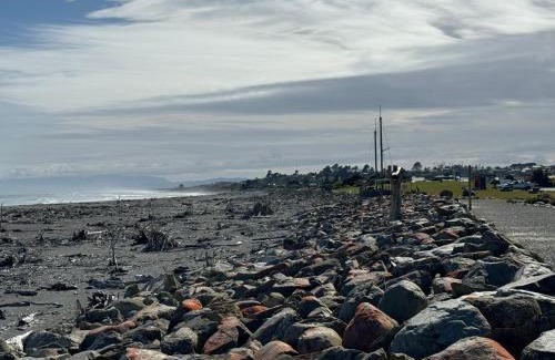 Hokitika House | On the Beach