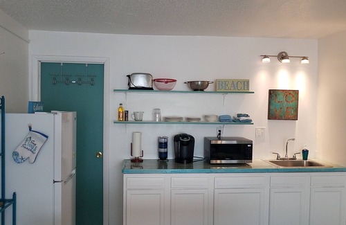 Buckroe Beach Condo | on the beach