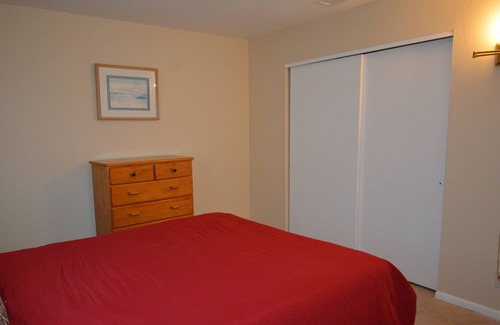 Earp Apartment | On The Bluff at the Colorado River