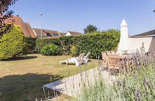 Saint-Jean-de-la-Riviere House | On the beaches of Barneville-Carteret ., 3* gîte