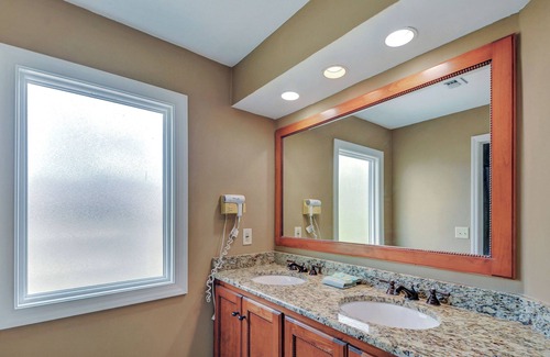 St. Simons Island Condo | On the Golf Course In Sea Palms with great views of course and lagoon!