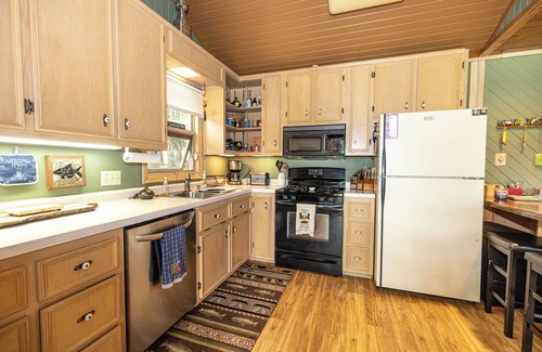 Minocqua House | On the Minocqua Chain! Fall ride weekend open! Come check out the fall colors!