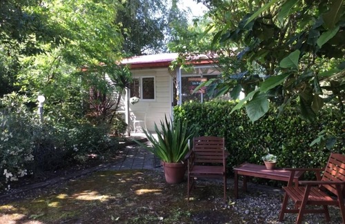 Hawera Cottage | On the out skirts of Hawera
