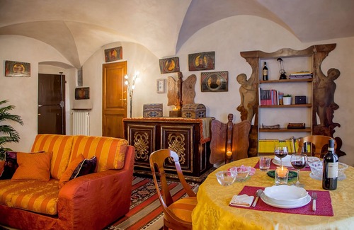 San Niccolo Apartment | ON THE PONTE VECCHIO SUITE