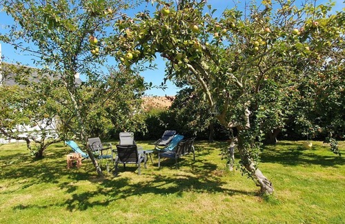 Camaret-sur-Mer House | On the port of Camaret, large house with sea view
