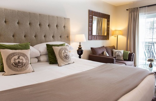 West Woodstock Hotel | On The River Inn