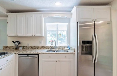 Mobile House | On the River! Patio,Yard- Dozing at Dog River