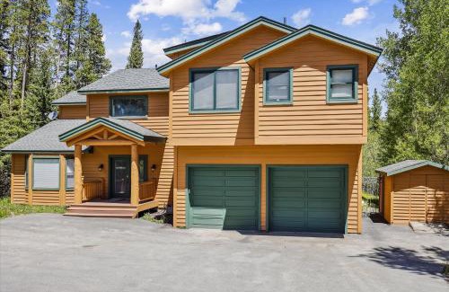 Breckenridge House | On The Rocks home