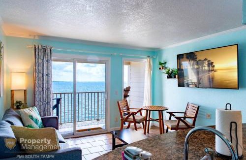 Rocky Point House | On the Rocks