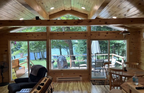 Mercer Cabin | On the UTV/ATV Trail & a 3 Lake Chain! “The Loons Nest” w/A/C and WiFi!