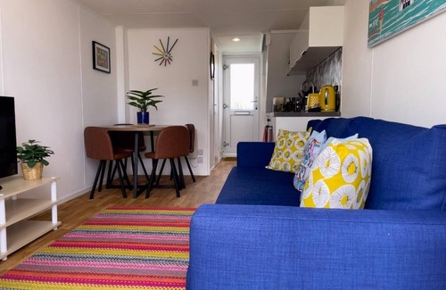 Seafront Apartment | On the Water 4 A One-of-a-Kind Stay | Free Parking | By My Getaways