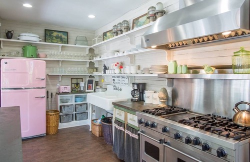 Pennington Bend House | ON THE WATER! CLOSE TO CITY! GIRLS WEEKEND OR FAM. VERY PRIVATE!nRIVER VIEWS!n