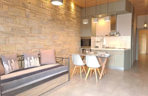 Limeniskos Apartment | :on the water lodging | 2