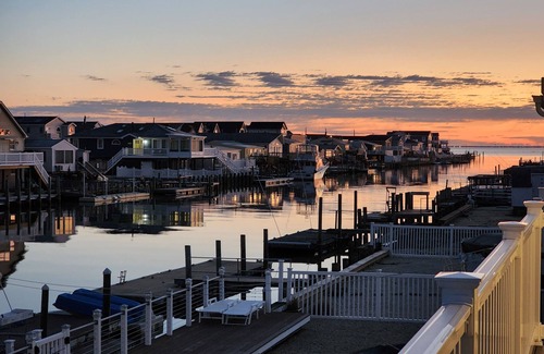 Tuckerton Beach House | On the water - The Loft at Tuckerton Beach