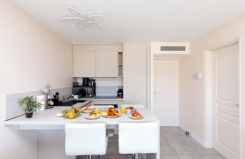 La Bocca Apartment | ON VACAY : Haven of peace, sea view, 100m from the beach - Whirlpool bath