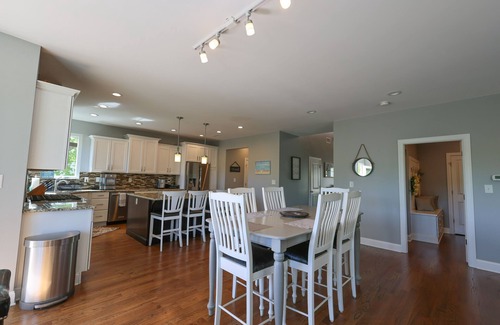 Mooresville House | Once-Twice-Three times the views on Lake Norman!
