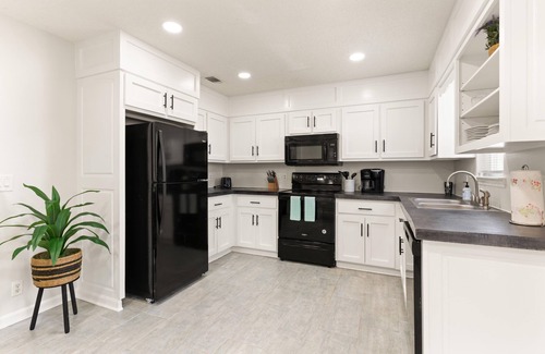 Brunswick House | Once Upon a Tide | 3 Bed, 2 Bath