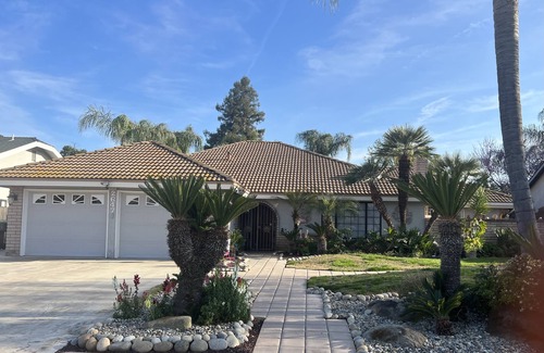 Visalia House | One Bdrm, private bathroom, kitchenette, laundry facilities & gated patio.