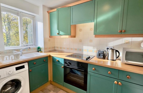Island Gardens Apartment | One Bed Apartment - Canary Wharf