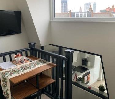 Sands End Apartment | One Bed-Apartment in London