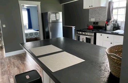 North East Apartment | One bedroom apartment located near Lake Erie Wine Trail and local fishing.