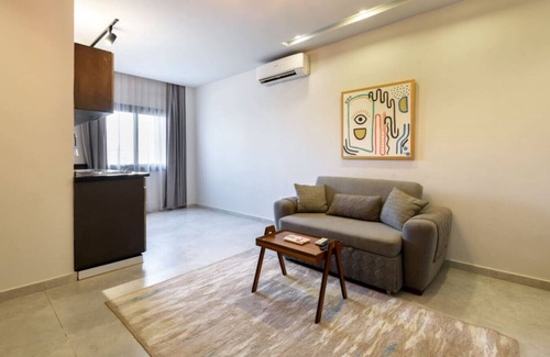 Cairo Apartment | One-bedroom apartment | 15 mins from airport | 1free breakfast | premium service |responsive host