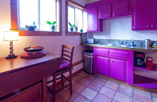 Tenino Apartment | One Bedroom Apartment at Top of the Hill