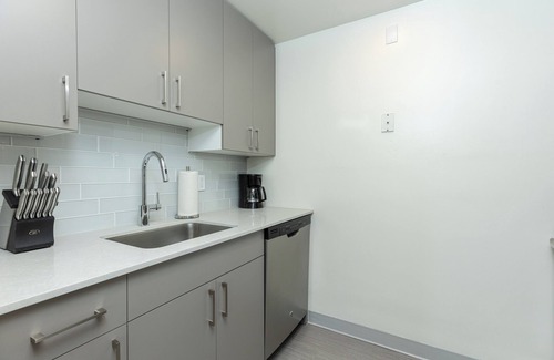 Back Bay East Apartment | One Bedroom Apartment in Back Bay Building