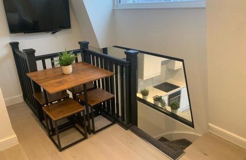 Sands End Apartment | One Bedroom Apartment London