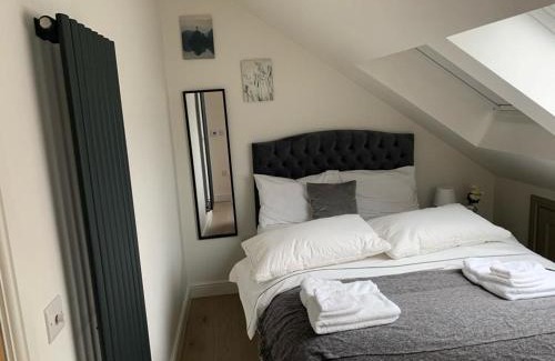 Sands End Apartment | One Bedroom Apartment London