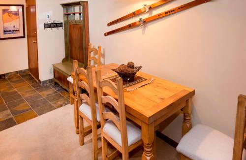 Avon Apartment | One-Bedroom Apartment