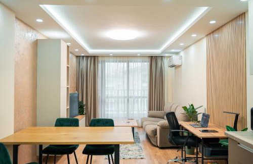 Plovdiv Center Apartment | One-Bedroom apartment with Free Street Parking, Free Gym Pass and Office Setup
