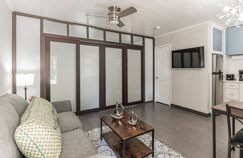 Singer Island House | One-bedroom Beach Apartment