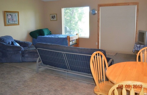 Kasilof Cabin | One bedroom cabin on Kasilof River