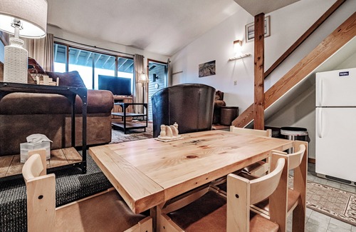 Sunday River Area Condo | One bedroom Cascades C-22 sleeps 6