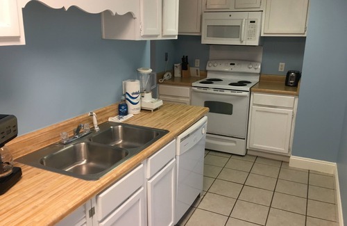Biloxi Condo | One Bedroom Condo in the heart of Biloxi
