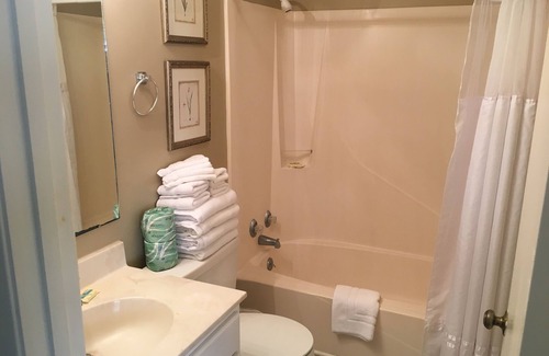 Biloxi Condo | One Bedroom Condo in the heart of Biloxi