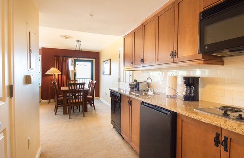Vernon House | One bedroom Condo Suite at the Appalachian Resort