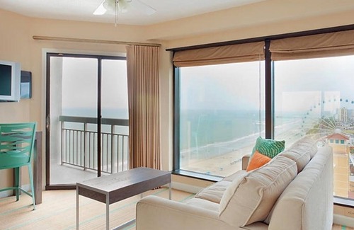 Downtown Myrtle Beach Resort | One Bedroom Deluxe Ocean Front Luxury Condo, Myrtle Beach, SC (1890909)