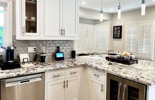 Monrovia House | One Bedroom En Suite inside the House Shared with Hosts